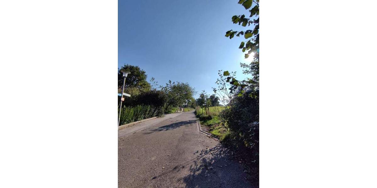 RESERVIERT ! EFH in absoluter Spitzenlage - direkt an Wiesen und Feldern 6 zimmer