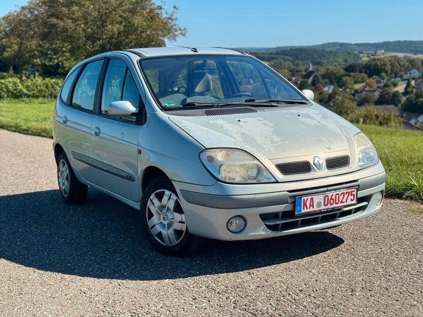 Renault Scenic 210.000 km 850 € Bruchsal 76646