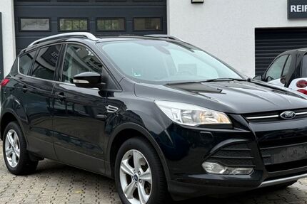 Ford Kuga 248.000 km 6.500 € Offenbach an der Queich 76877