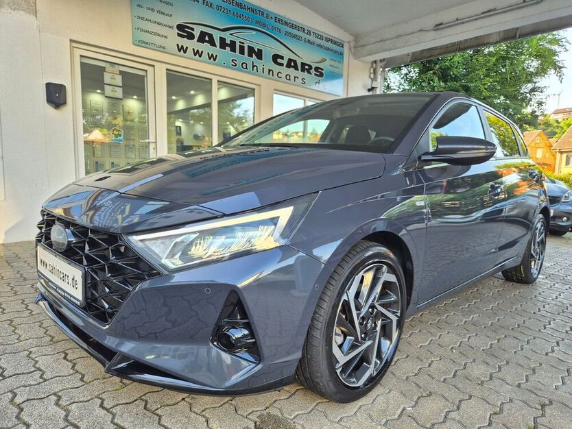 i20
