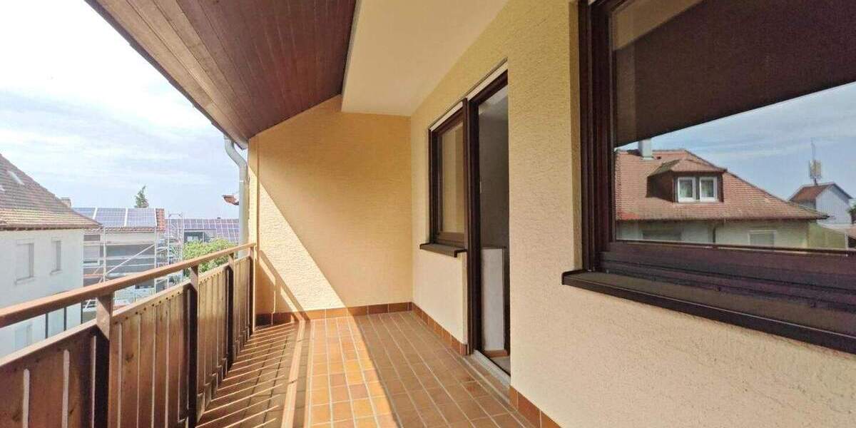 Reihenmittelhaus Pforzheim Büchenbronn - 5 Zimmer, 102 m&sup2;, 320.000&euro; | Angebot:25537570