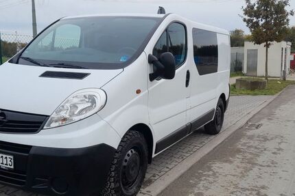 Opel Vivaro 138.000 km 7.990 &euro; Königsbach-Stein 75203