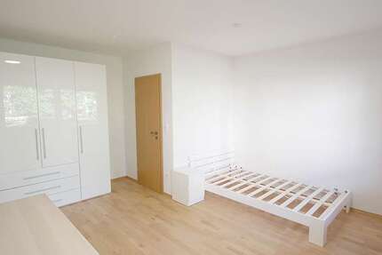 Wohnung Karlsruhe Hagsfeld - 1 Zimmer, 87 m&sup2;, 400&euro; | Angebot:26814404