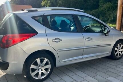 Peugeot 207 189.000 km 2.200 € Philippsburg 76661
