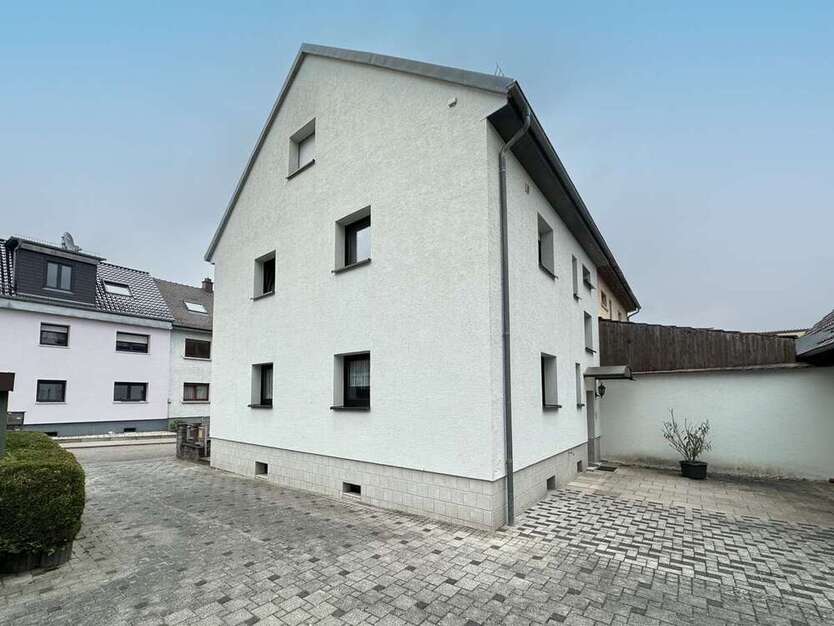 Haus zum Kaufen in Bretten Büchig 329.000 € 145 m²