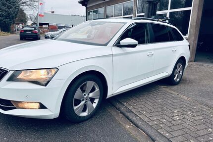 Skoda Superb 264.000 km 9.996 &euro; Bruchsal OT Untergrombach 76646