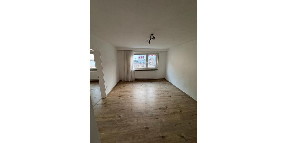 Etagenwohnung Ubstadt-Weiher Weiher - 3.5 Zimmer, 75 m&sup2;, 950&euro; | Angebot:25405706