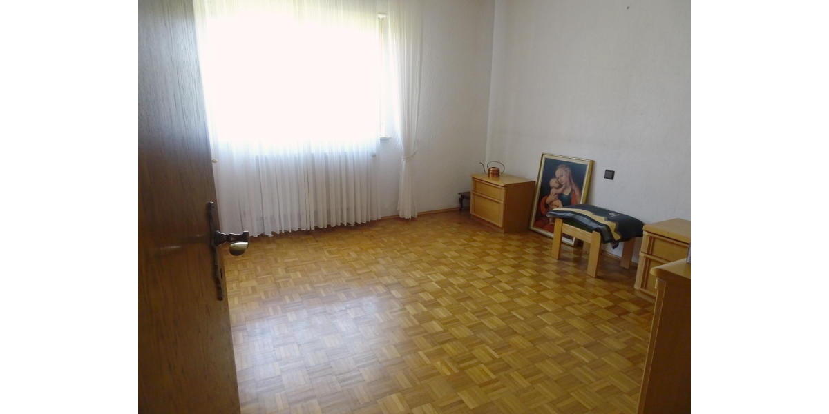 ObjNr:18697 - Gepflegtes, großes 2 Familienhaus in Rülzheim - Zweifamilienhaus Rülzheim | Angebot:21201310