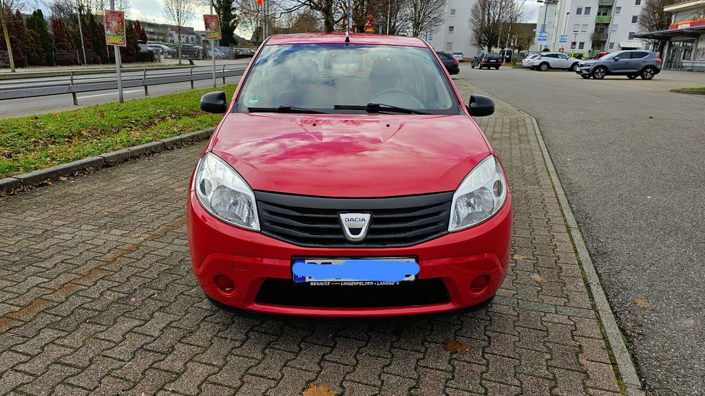 Dacia Sandero 121.000 km 2.000 &euro; Pforzheim 75172