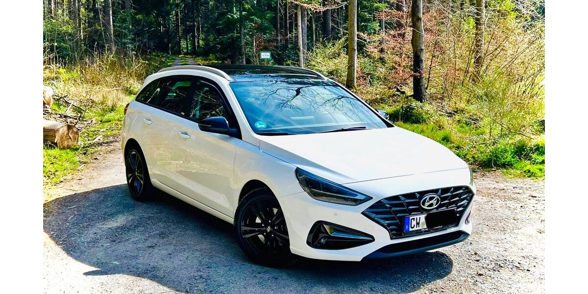 Hyundai i30 93.500 km 16.000 &euro; Bad Herrenalb 76332