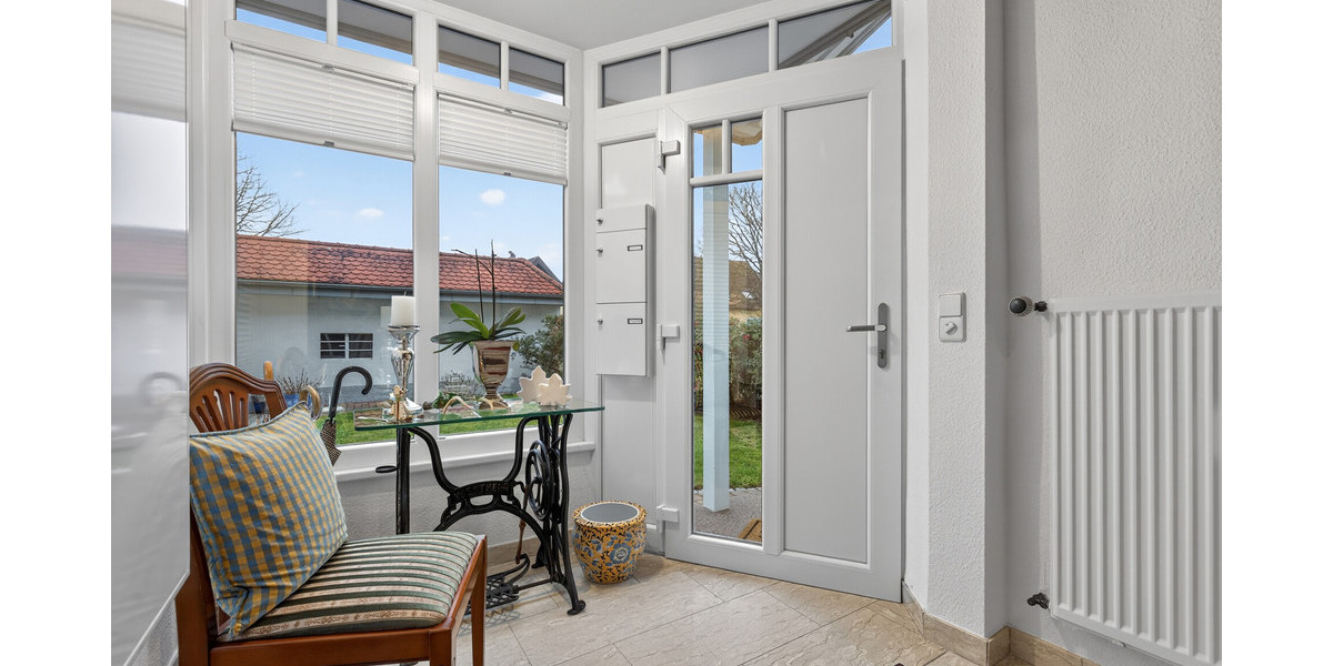 Seltene Gelegenheit: Gepflegtes Zweifamilienhaus mit viel Platz, Ruhe und Entwicklungspotential - Zweifamilienhaus Rastatt / Niederbühl Niederbühl | Angebot:26948205