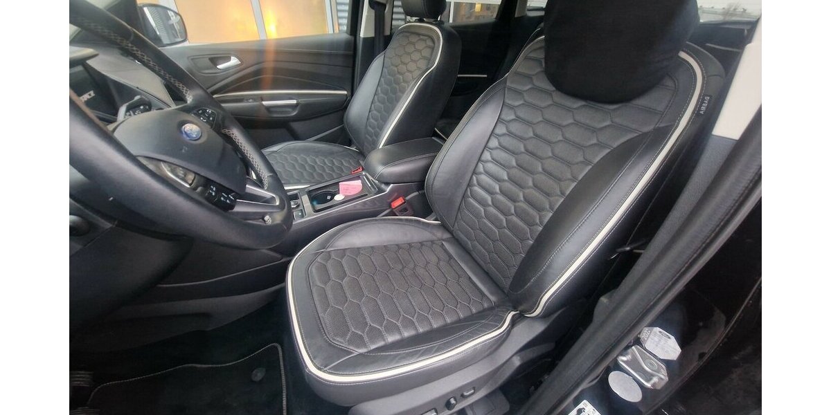 Ford Kuga 1.5 Klimaautomatik NAVI BI-XENON 70.000 km 18.998 &euro; Landau 76829