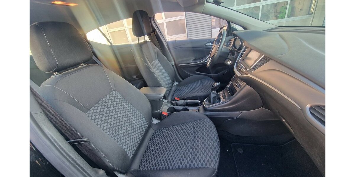 Opel Astra 1.5 D Edition Klimaautomatik NAVI LED 52.000 km 14.499 &euro; Landau 76829
