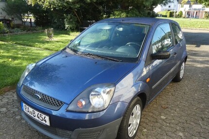 Ford Fiesta 65.000 km 2.500 € Gaggenau 76571
