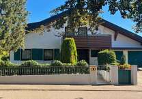 Haus zum Kaufen in Waldbronn 1.150.000 € 370 m²