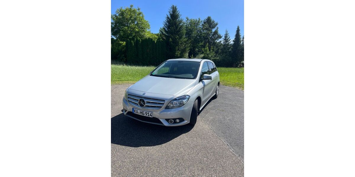 Mercedes-Benz B 180 49.000 km 11.200 &euro; Walzbachtal 75045