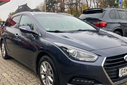 Hyundai i40 65.000 km 12.490 € Neumalsch 76316
