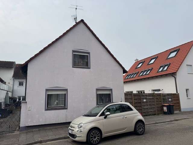Haus zum Kaufen in Karlsruhe 350.000 € 105.91 m² 3 zimmer