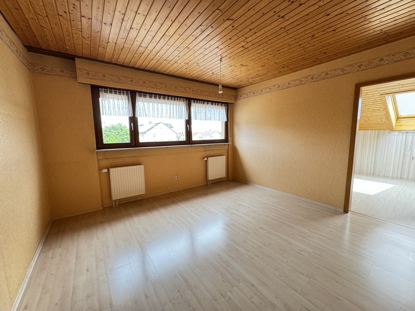 Freistehendes 3-Familienhaus in guter und ruhiger Wohnlage 12 zimmer