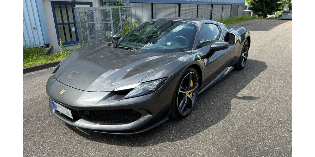 Ferrari 296 GTS 12.000 km 330.000 &euro; Ispringen 75228
