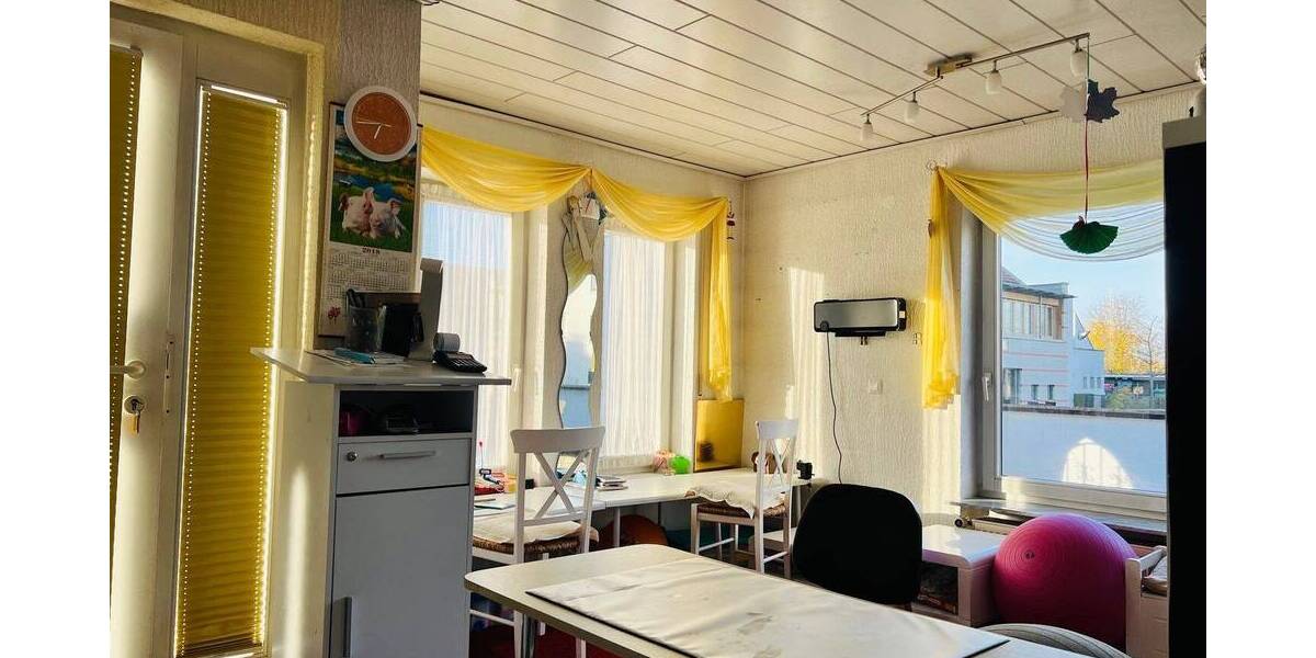 Einfamilienhaus Waghäusel Kirrlach - 7 Zimmer, 250 m&sup2;, 725.000&euro; | Angebot:25669529