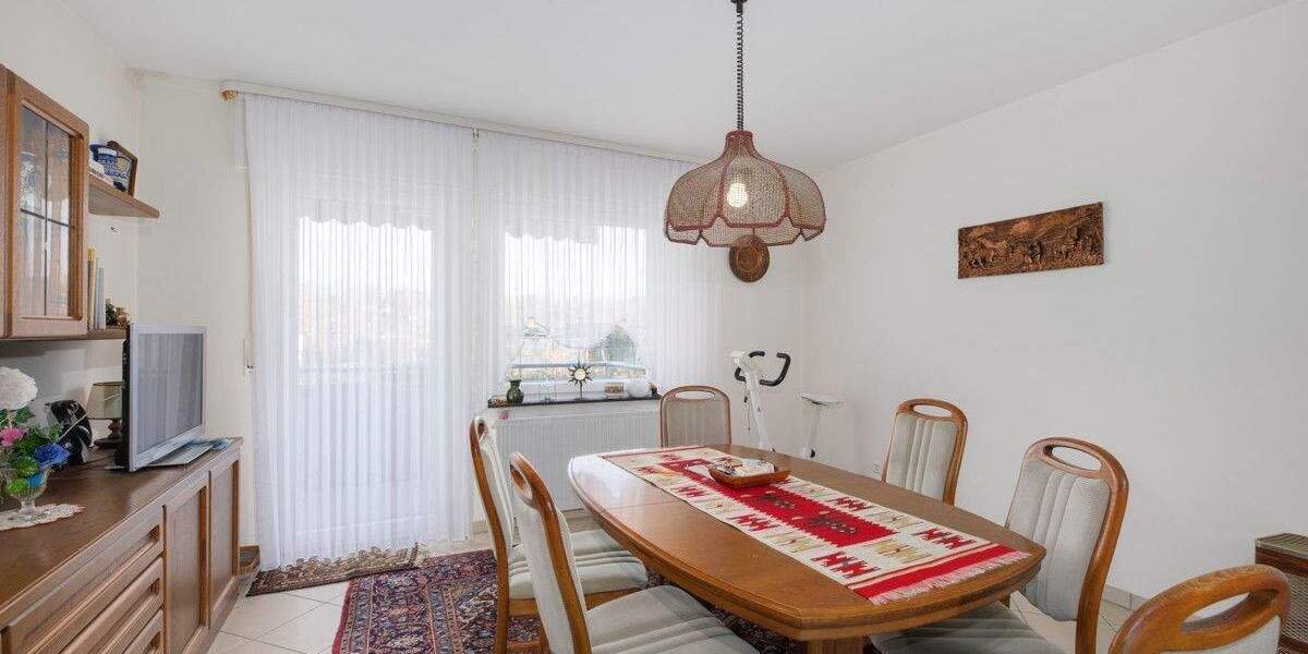 3-Zimmerwohnung in sehr ruhiger Lage mit 2 Balkonen, toller Aufteilung und Einzelgarage (Erbpacht) 3 zimmer