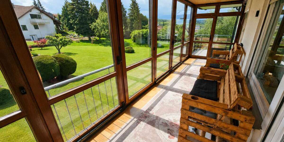 Etagenwohnung Dobel - 3 Zimmer, 94 m&sup2;, 249.000&euro; | Angebot:27000170