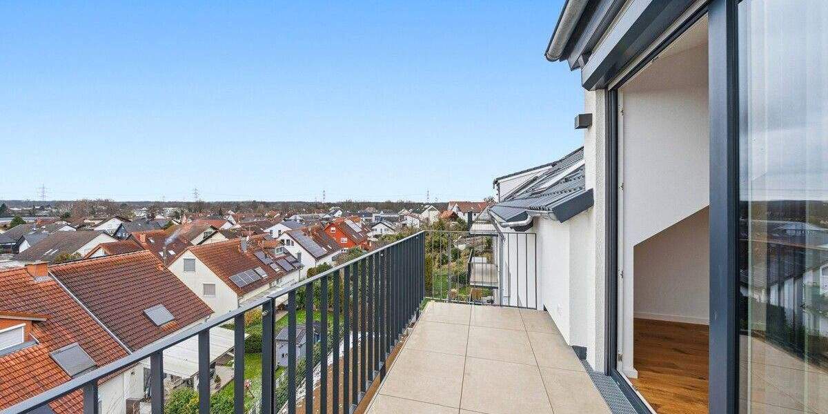 BLICKFANG: DG-Neubauwohnung mit 4 Zimmern, 2 Stellplätzen und Balkon mit wunderschöner Aussicht 4 zimmer