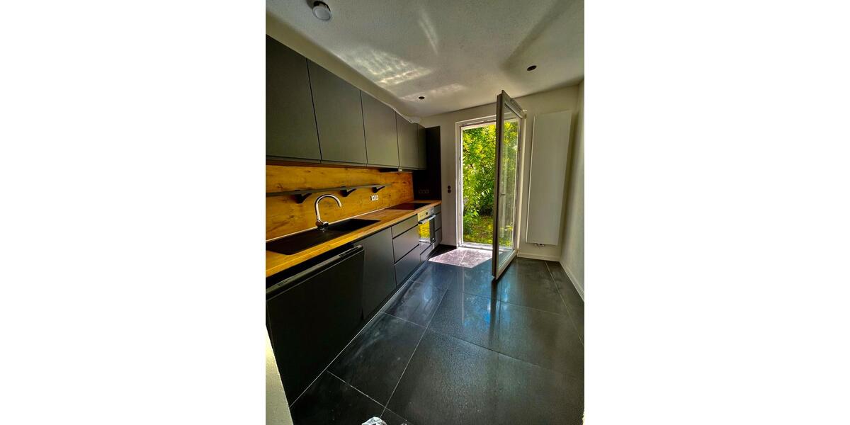 Etagenwohnung Pforzheim Weststadt - 1 Zimmer, 15 m&sup2;, 510&euro; | Angebot:24919542