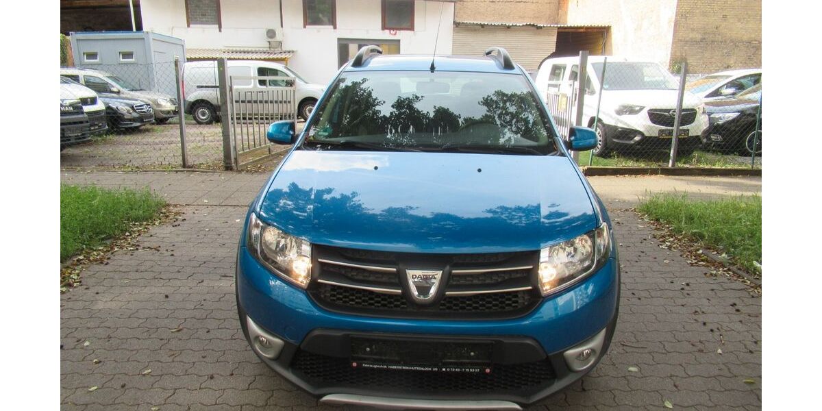 Dacia Sandero 104.000 km 4.390 &euro; Karlsruhe 76131