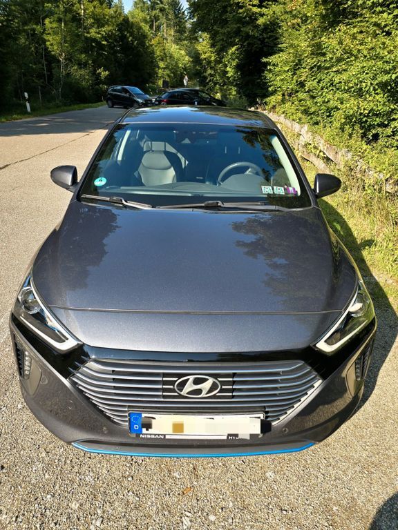 IONIQ