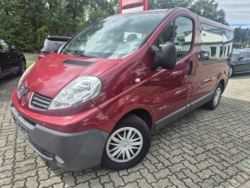 Renault Trafic 278.000 km 8.999 € Forst 76694