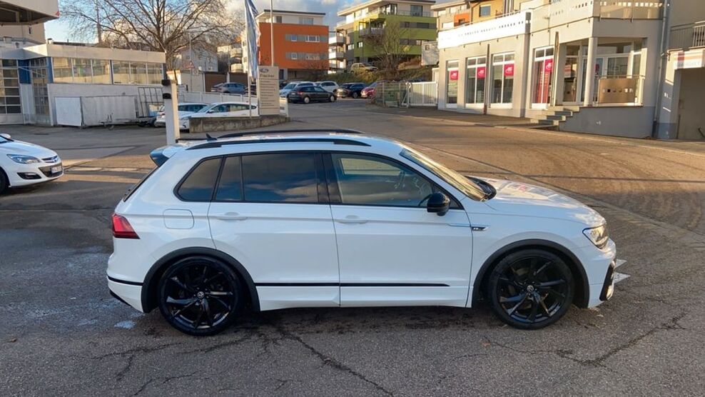 VW Tiguan 48.000 km 27.499 € Neulingen 75245