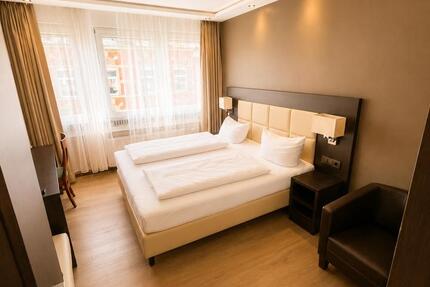 Wohnung Karlsruhe - 1 Zimmer, 18 m&sup2;, 580&euro; | Angebot:26479741