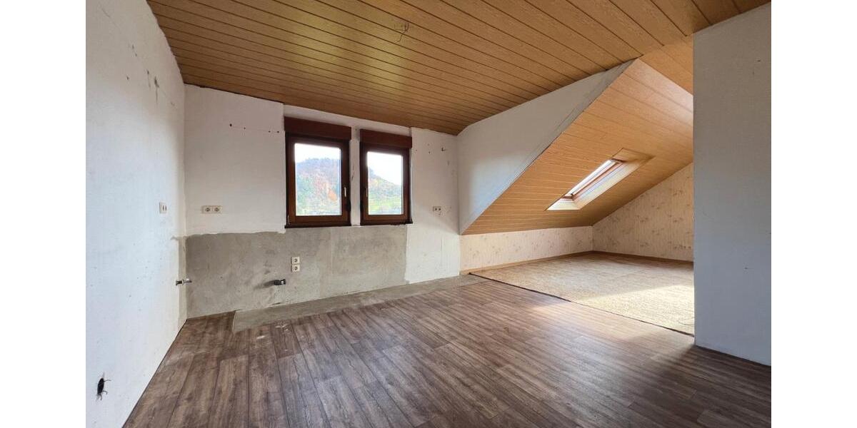Einfamilienhaus Ölbronn-Dürrn Dürrn - 10 Zimmer, 237 m&sup2;, 520.000&euro; | Angebot:27128987