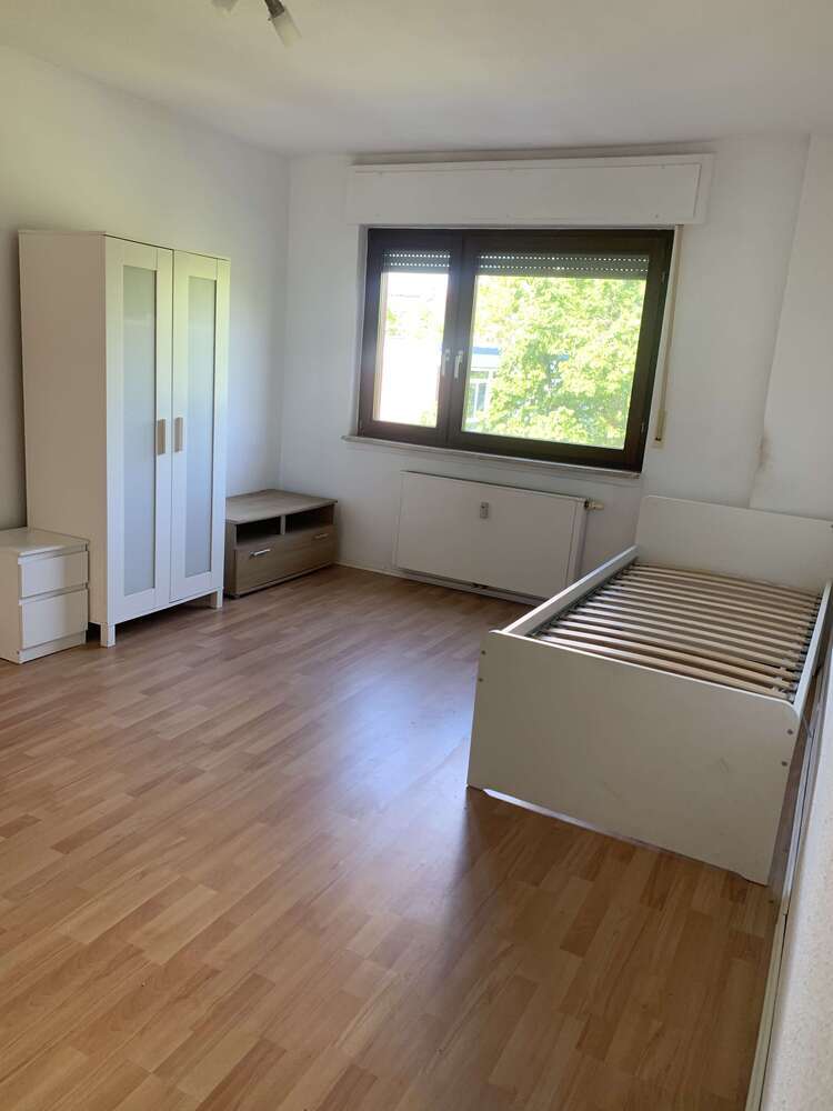 Wohnung zum Mieten in Karlsruhe 400 € 17.5 m²