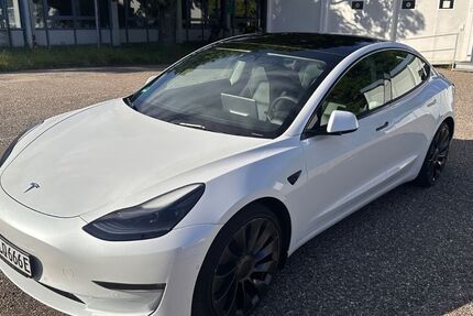 Tesla Model 3 65.000 km 26.000 &euro; Karlsruhe 76228