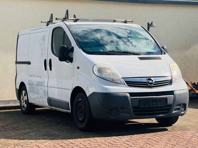 Opel Vivaro 144.000 km 4.799 € Au am Rhein 76474