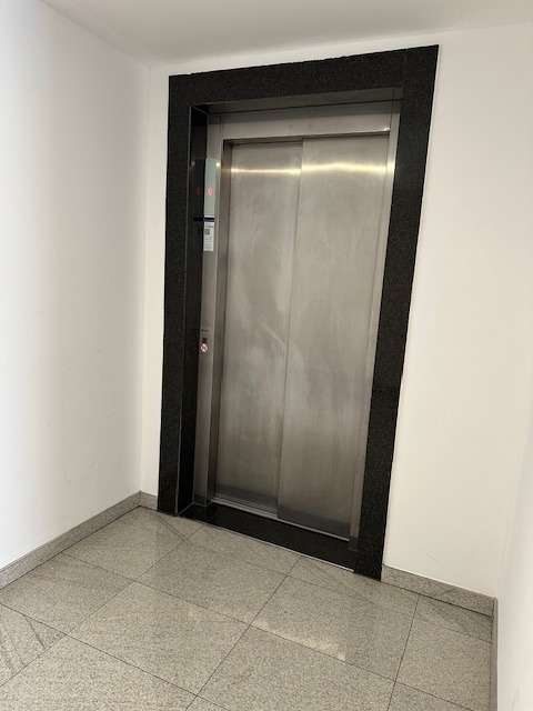 helle Wohnung zum Eigennutz oder ideal als Kapitalanlage 2 zimmer