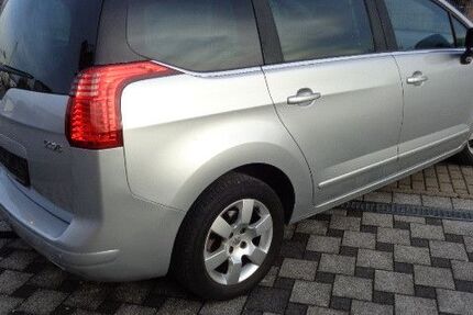 Peugeot 5008 96.524 km 5.000 &euro; Bietigheim 76467