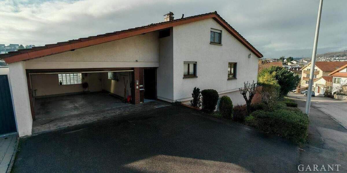 Einfamilienhaus Niefern Öschelbronn Niefern - 7 Zimmer, 239 m&sup2;, 630.000&euro; | Angebot:25778807