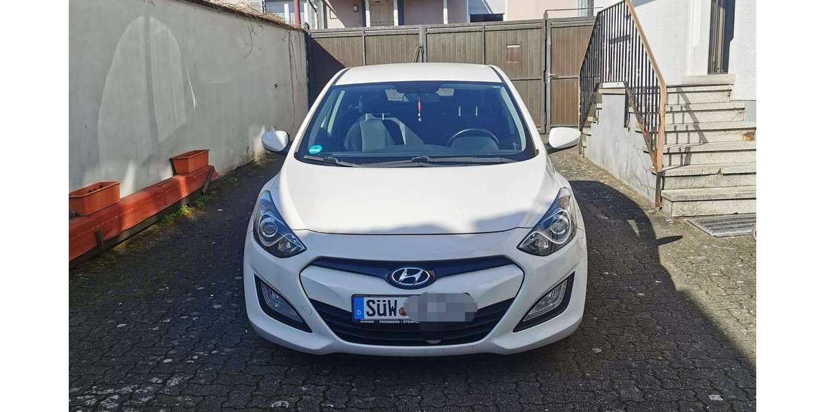 Hyundai i30 118.500 km 6.950 &euro; Steinfeld 76889