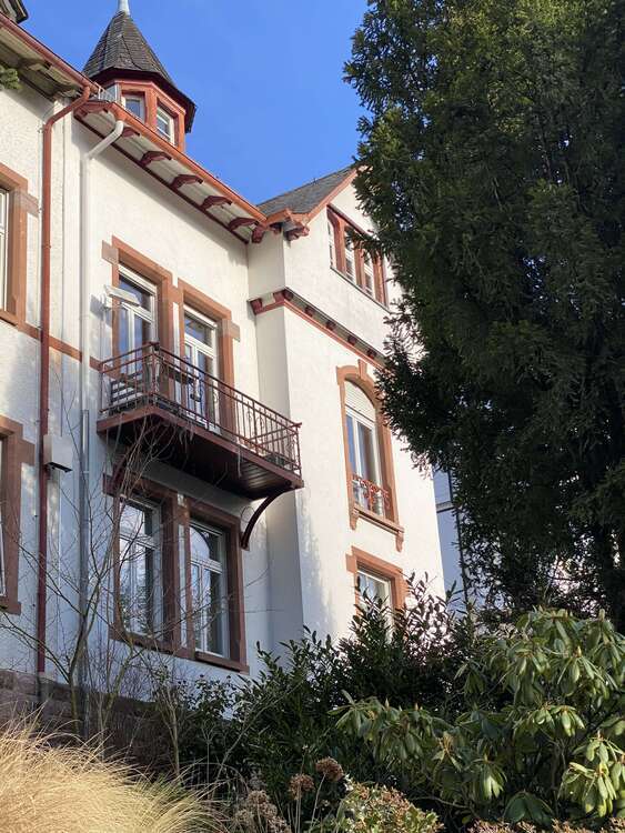 Haus zum Kaufen in Baden-Baden 1.280.000 € 274 m²