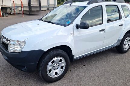 Dacia Duster 196.000 km 3.300 &euro; Germersheim 76726