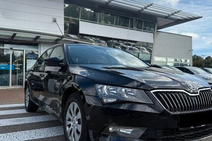 Skoda Superb 99.500 km 13.500 € Baden-Baden 76532