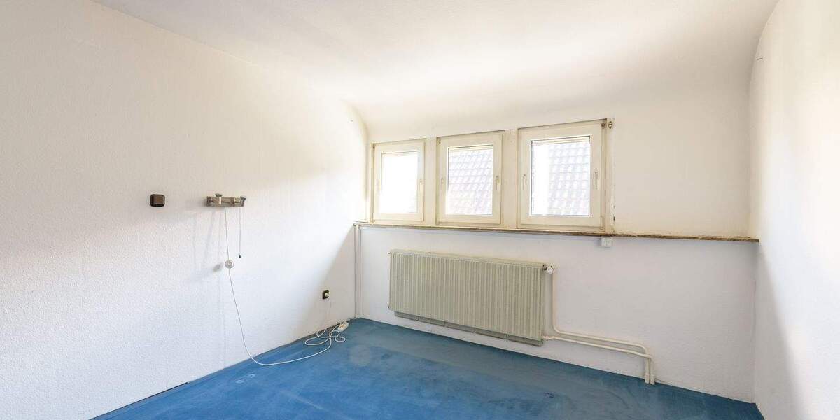 Doppelhaushälfte Pforzheim Huchenfeld - 6 Zimmer, 124 m&sup2;, 350.000&euro; | Angebot:25669211
