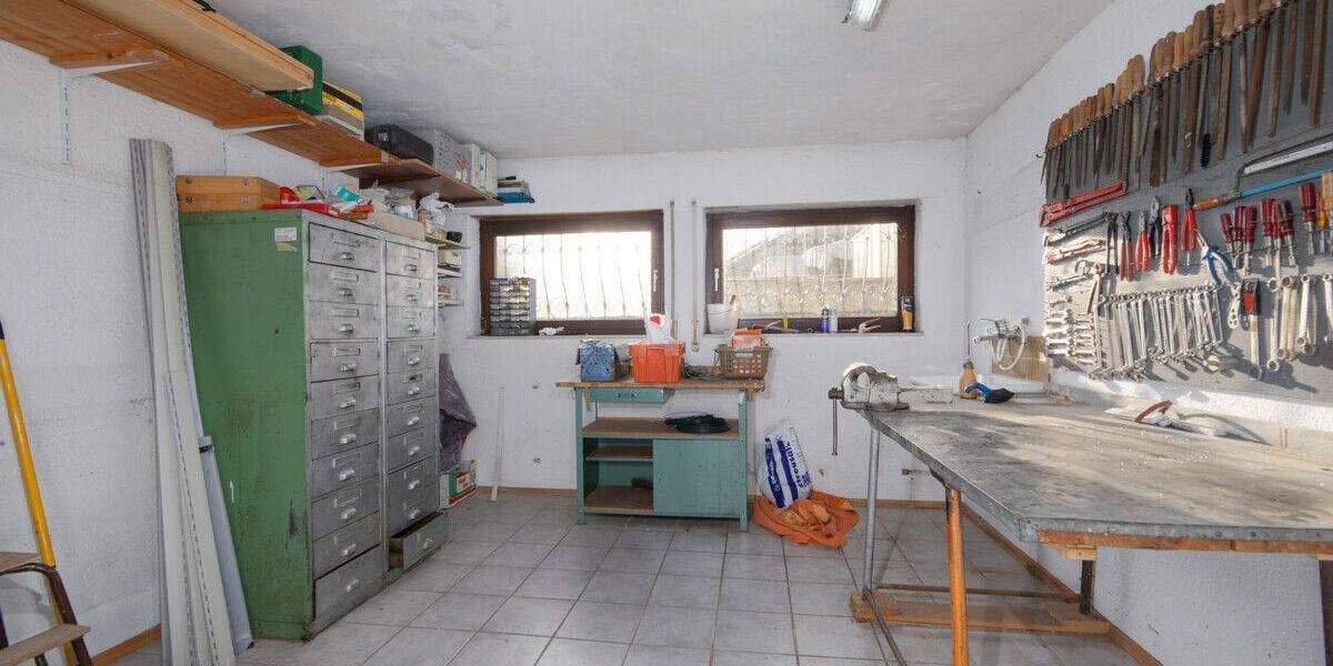 Mehrfamilienhaus, Wohnhaus Baden-Baden / Sandweier Sandweier - 8 Zimmer, 188 m&sup2;, 650.000&euro; | Angebot:25276152