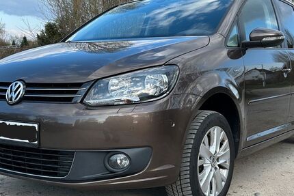 VW Touran 156.540 km 7.800 € Karlsruhe 76187