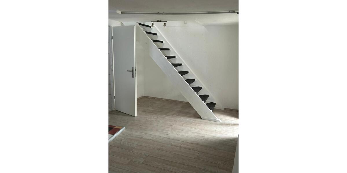 Einfamilienhaus Hördt - 3 Zimmer, 70 m&sup2;, 950&euro; | Angebot:25783472