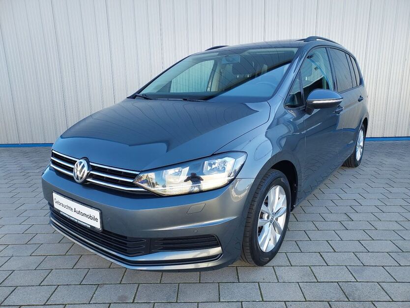 VW Touran 124.987 km 16.490 € Eggenstein 76344